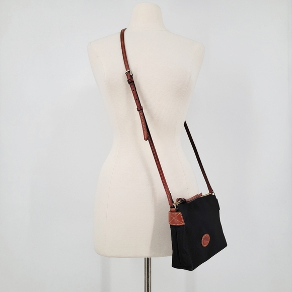 Dooney & Bourke Small Black Crossbody Bag Vintage Authentic Y2K Leather Strap - Picture 3 of 16